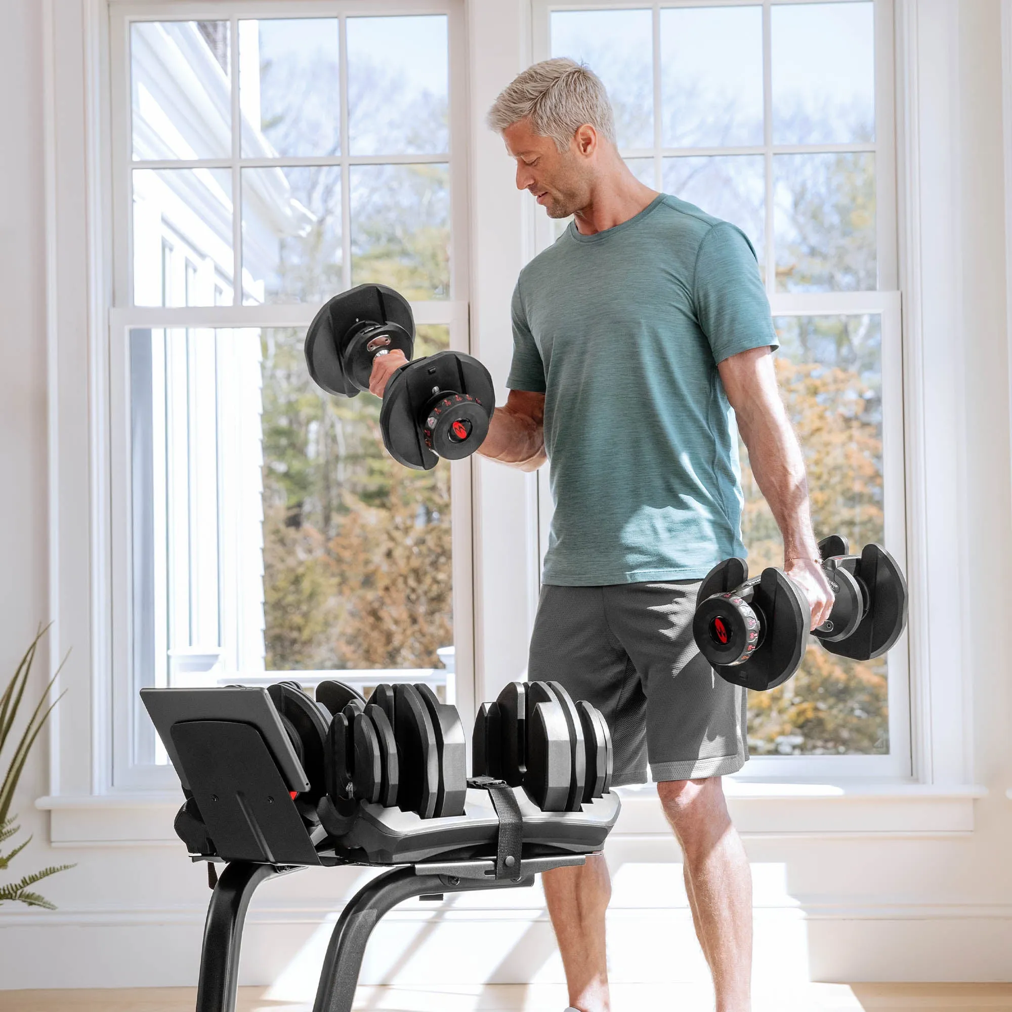 BowFlex SelectTech 1090i Adjustable Dumbbell Set