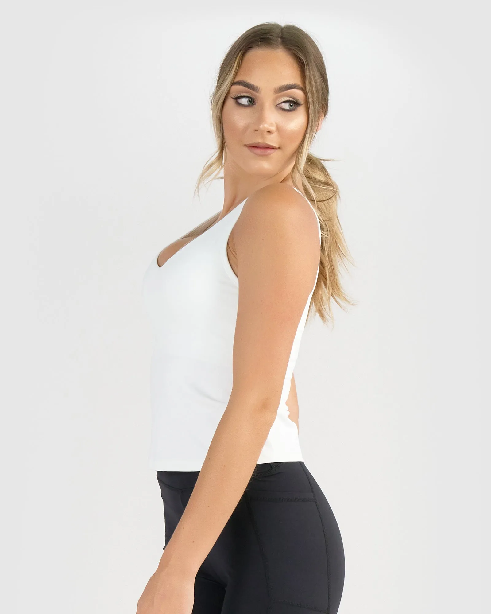 Core Trainer Dani Longline Tank - White